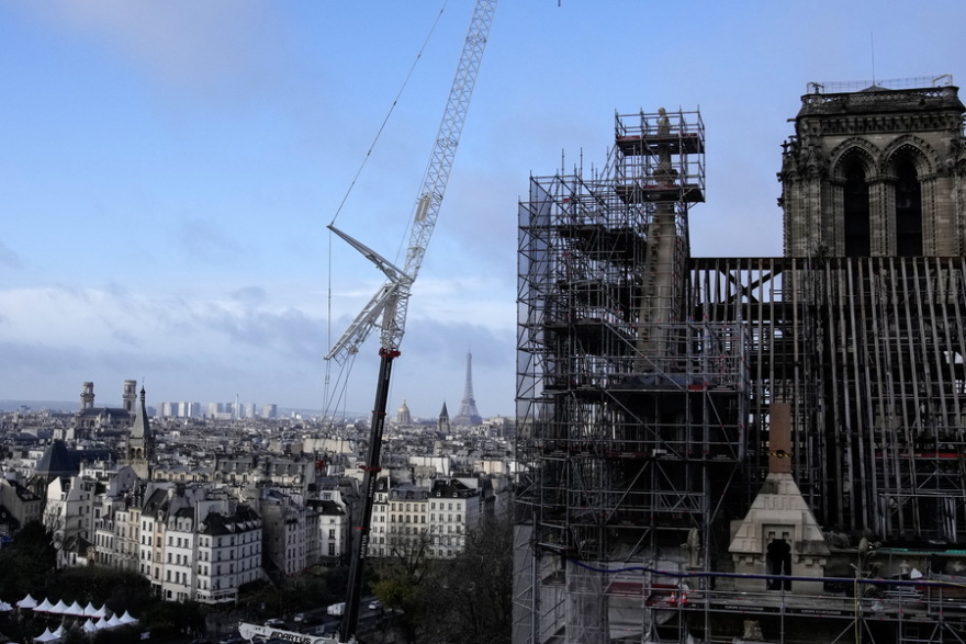 Παναγία των Παρισίων: Φωτογραφίες από τις εργασίες αποκατάστασης του ναού μετά την καταστροφική πυρκαγιά του 2019