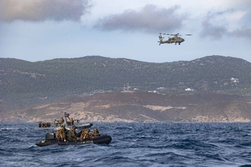 Συνεκπαίδευση Ελλάδας - ΗΠΑ στη Σκύρο - F-16, αρματαγωγό και ελικόπτερα συμμετείχαν σε διάφορα σενάρια μάχης - Φωτογραφίες