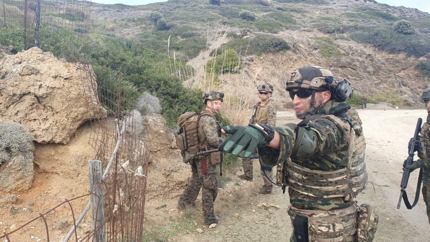 Συνεκπαίδευση Ελλάδας - ΗΠΑ στη Σκύρο - F-16, αρματαγωγό και ελικόπτερα συμμετείχαν σε διάφορα σενάρια μάχης - Φωτογραφίες