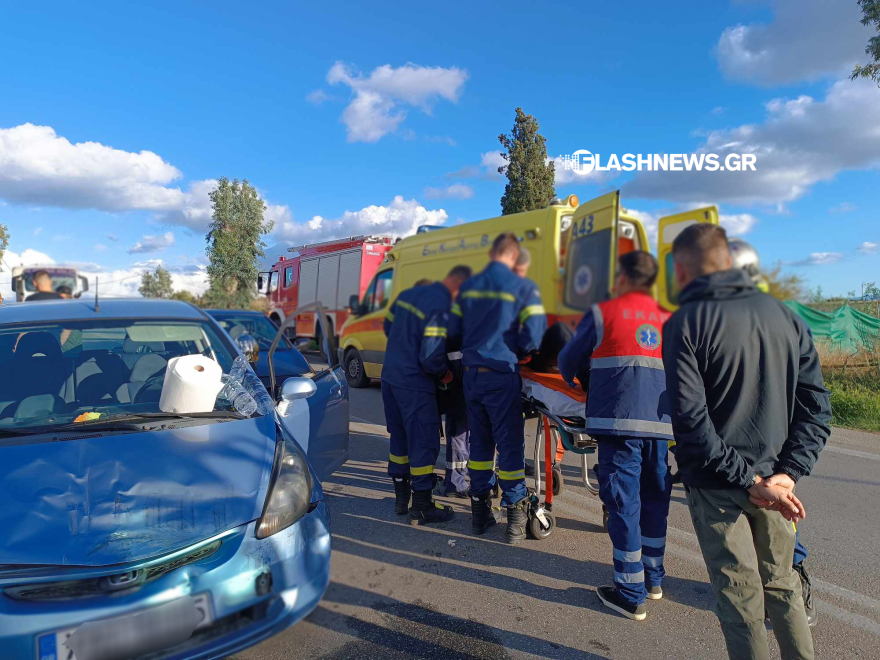 Καραμπόλα τριών αυτοκινήτων στα Χανιά - Ένας τραυματίας