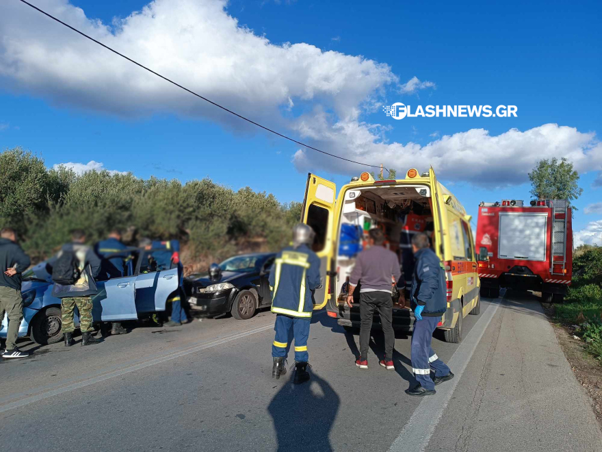 Καραμπόλα τριών αυτοκινήτων στα Χανιά - Ένας τραυματίας