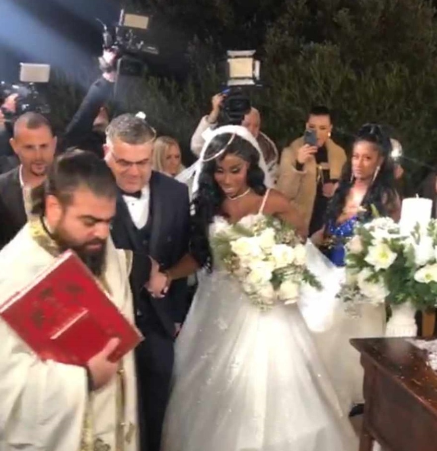 Κωνσταντίνος Πλεύρης: Στον γάμο της Ελίζαμπεθ Ελέτσι με την Τζόρτζια Σιακαβάρα - Δείτε βίντεο