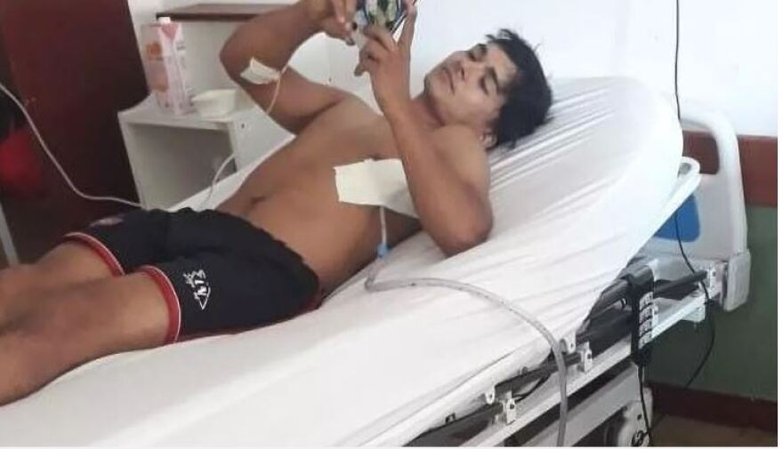 Απίστευτο περιστατικό στην Αργεντινή: Διαιτητής μαχαίρωσε ποδοσφαιριστή εν ώρα αγώνα - Δείτε βίντεο