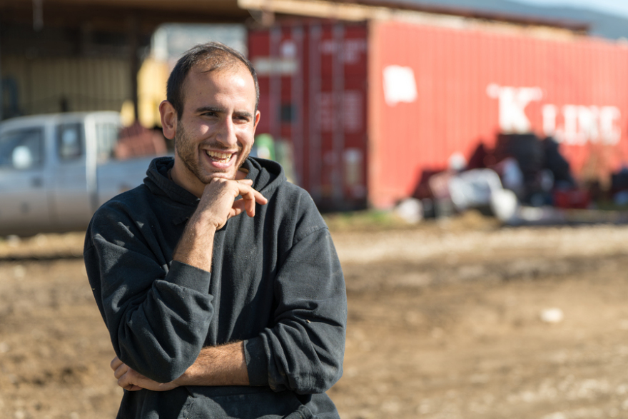 Ινδοί αγρότες έγιναν κτηνοτρόφοι σε μονάδα της Χαλκιδικής - «Μας χαμογέλασε η τύχη»