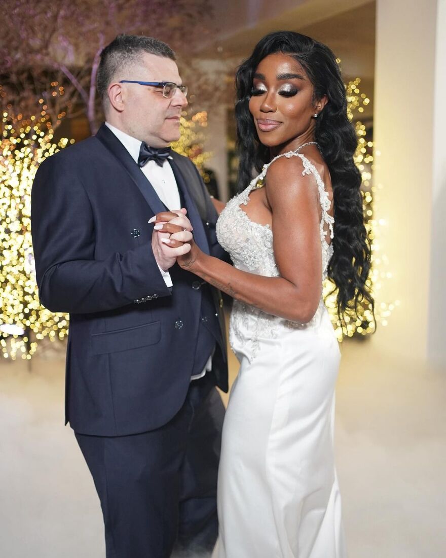 Ελίζαμπεθ Ελέτσι: «Αντρούλη μου σε αγαπώ» - Oι φωτογραφίες που δημοσίευσε από τον γάμο της