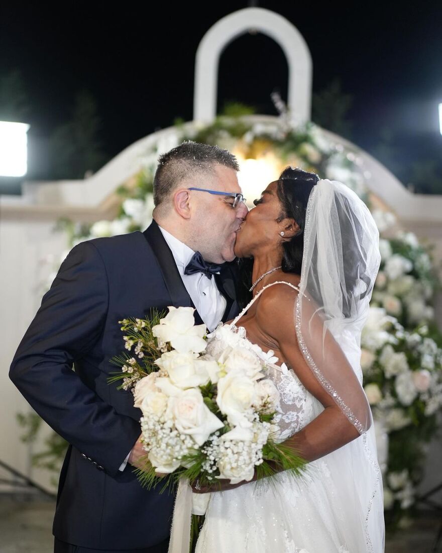 Ελίζαμπεθ Ελέτσι: «Αντρούλη μου σε αγαπώ» - Oι φωτογραφίες που δημοσίευσε από τον γάμο της