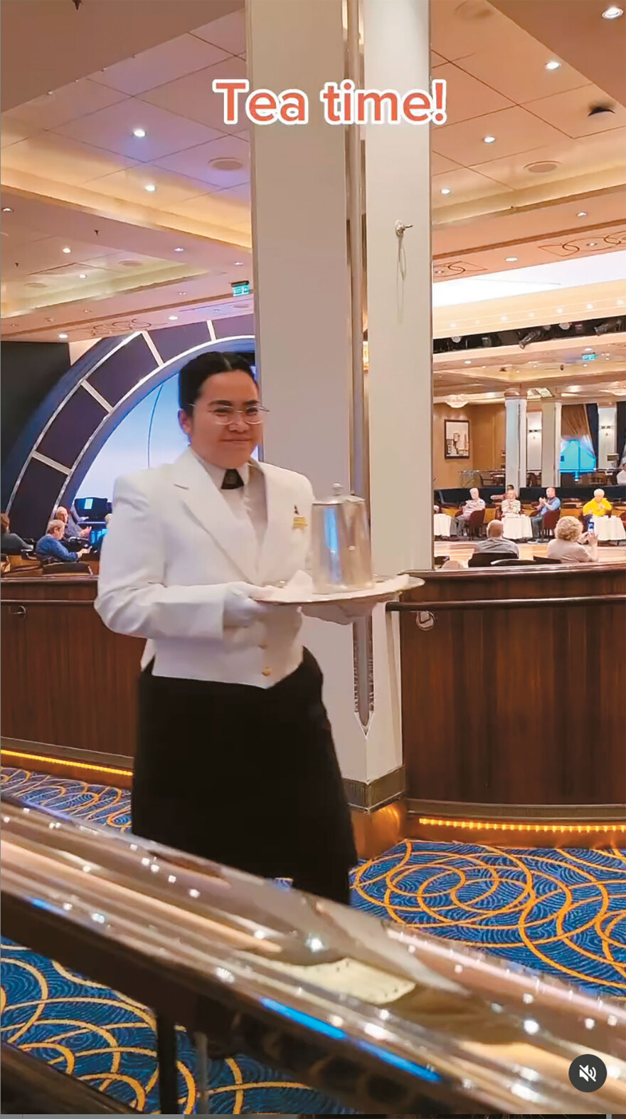 Η Πόπη Τσαπανίδου... μπάρκαρε για Καραϊβική μετά το ναυάγιο του ΣΥΡΙΖΑ