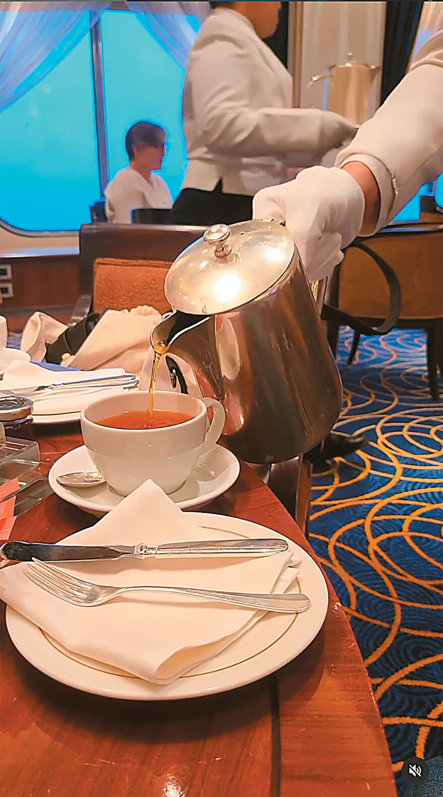 Η Πόπη Τσαπανίδου... μπάρκαρε για Καραϊβική μετά το ναυάγιο του ΣΥΡΙΖΑ