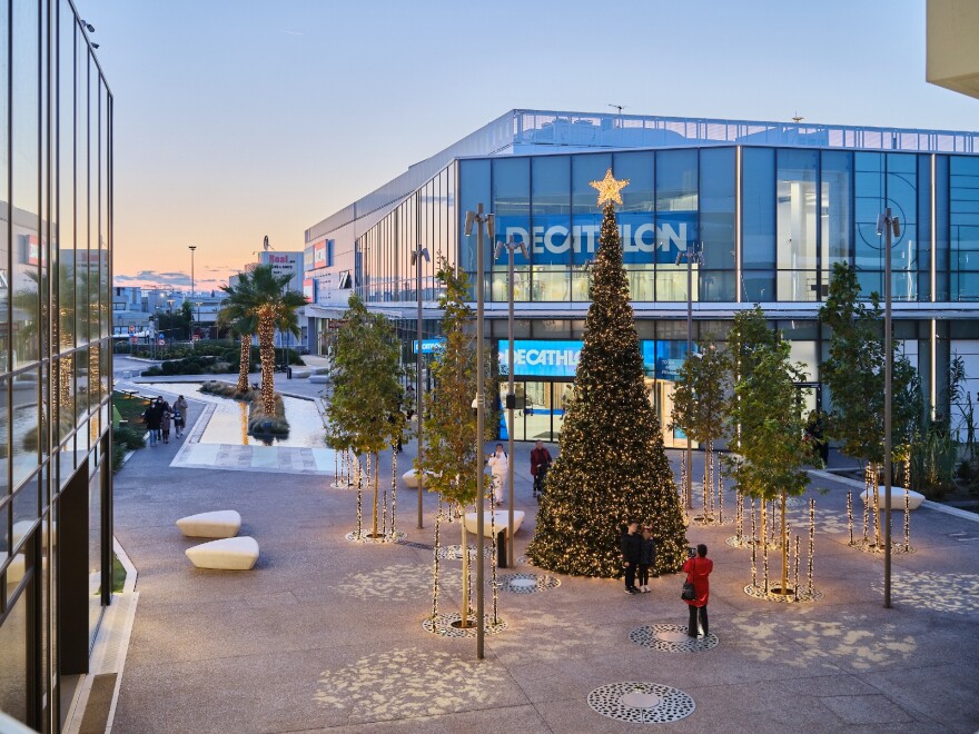 Η πιο εντυπωσιακή χριστουγεννιάτικη χώρα άνοιξε τις πύλες της!