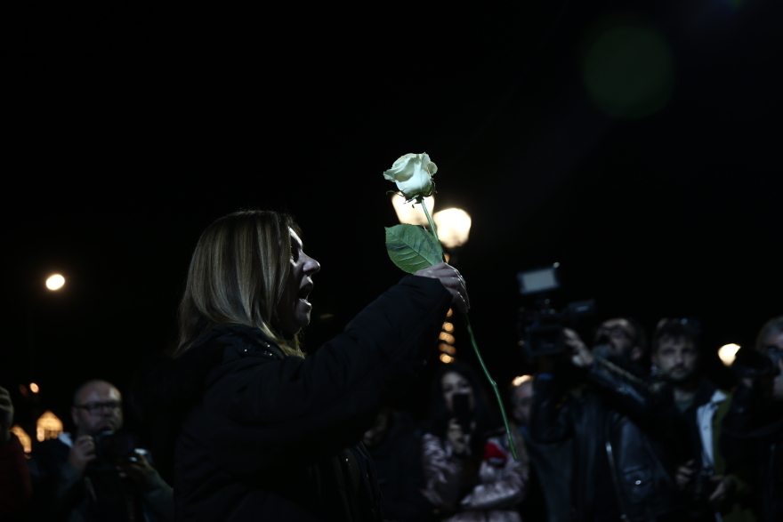 Συγκέντρωση στο Σύνταγμα για τη σιδηροδρομική τραγωδία στα Τέμπη - Δείτε φωτογραφίες