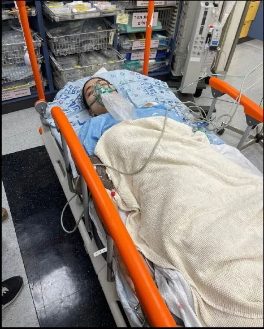 Πόλεμος στο Ισραήλ: Η στρατιωτίνα που έζησε από θαύμα - Δέχτηκε 12 σφαίρες, αλλά προσποιήθηκε τη νεκρή 