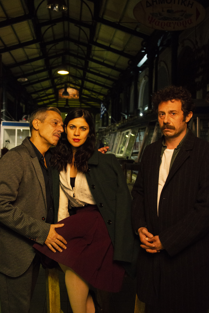 «Ο κανίβαλος που έφαγε έναν Ρουμάνο» στο θέατρο Μικρός Κεραμεικός