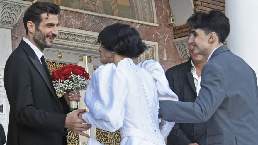 Νίκος Κουρής: Διέγραψε τις φωτογραφίες με τη σύζυγό του και την έκανε unfollow στο Instagram