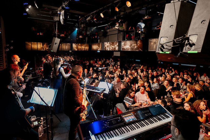 Σοφία Μανουσάκη: Μια βραδιά στη «Σφίγγα» - Δείτε βίντεο και φωτογραφίες