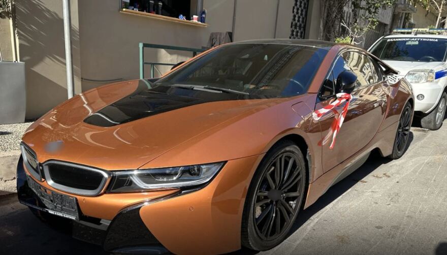 Σύζυγος πρώην Σταρ Ελλάς ο αρχηγός της συμμορίας που έκλεψε δεκάδες εκατομμύρια από το Δημόσιο μέσω ΦΠΑ