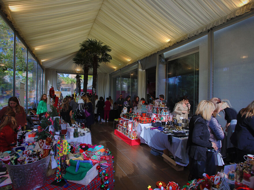 Μεγάλη προσέλευση κόσμου στο χριστουγεννιάτικο bazaar του συλλόγου «ΕΛΠΙΔΑ – Σύλλογος Φίλων Παιδιών με καρκίνο»