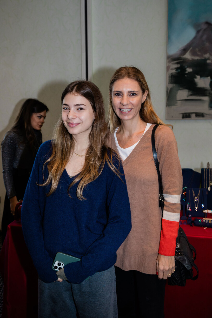 Μεγάλη προσέλευση κόσμου στο χριστουγεννιάτικο bazaar του συλλόγου «ΕΛΠΙΔΑ – Σύλλογος Φίλων Παιδιών με καρκίνο»