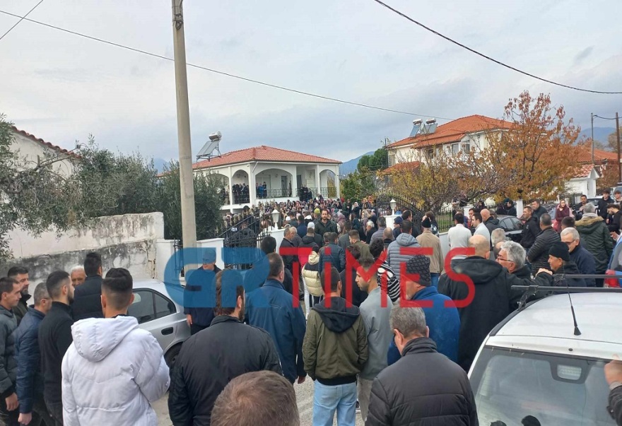 Ξάνθη: Ανήμερα των γενεθλίων της η κηδεία της 19χρονης Αϊσέ που παρασύρθηκε από όχημα αστυνομικού - Δείτε βίντεο και φωτογραφίες