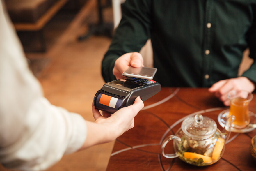 myAlpha Vibe: Το ψηφιακό χαρτζιλίκι που μας λύνει τα χέρια