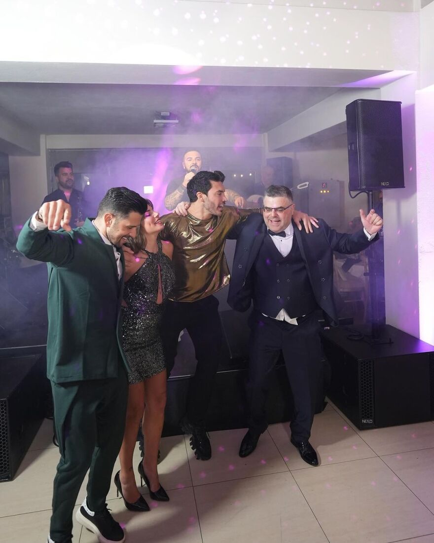 Ελίζαμπεθ Ελέτσι: Οι νέες φωτογραφίες από τον γάμο της με τον Νεκτάριο Λεμονίδη