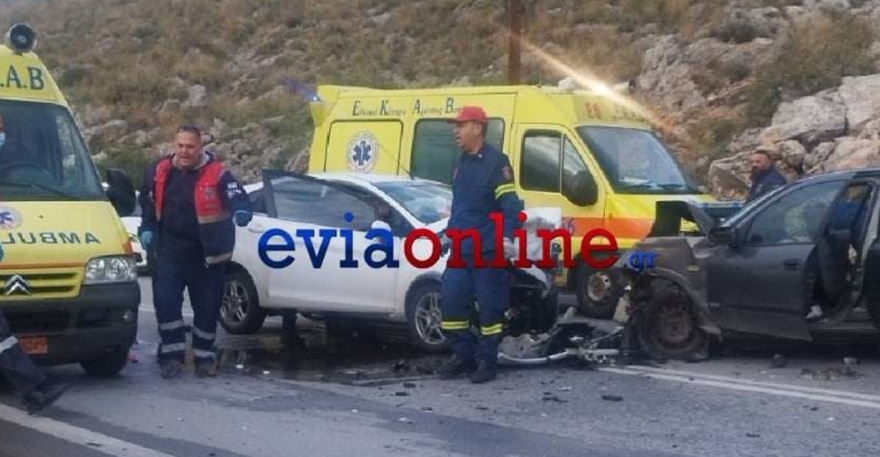 Σοβαρό τροχαίο ατύχημα με εγκλωβισμένους στην Εύβοια - Δείτε φωτογραφίες