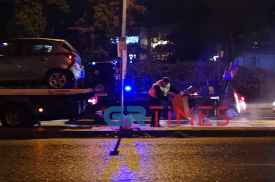 Θεσσαλονίκη: Καραμπόλα τουλάχιστον 6 ΙΧ με 4 τραυματίες - Δείτε βίντεο και φωτογραφίες