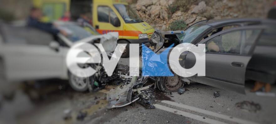 Σοβαρό τροχαίο ατύχημα με εγκλωβισμένους στην Εύβοια - Δείτε φωτογραφίες