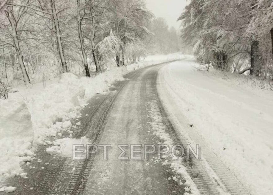 Στα λευκά Σέρρες, Κόνιτσα, Ζαγόρι και Μέτσοβο - Δείτε φωτογραφίες