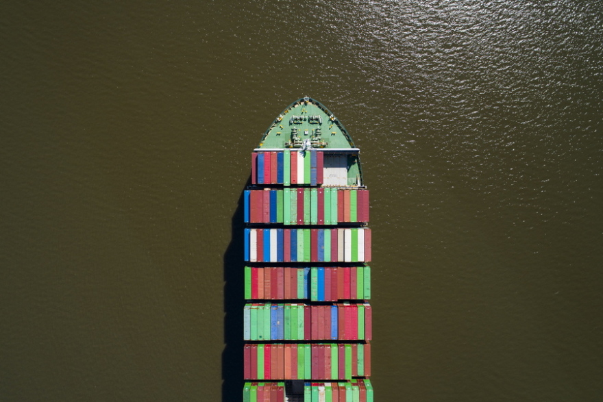 Η κρίση του Σουεζ και της Ερυθράς Θάλασσας - Πώς οι Χούτι βάζουν φωτιά στο παγκόσμιο εμπόριο