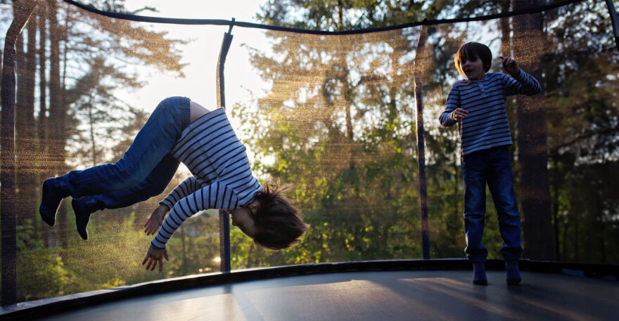 Μπορεί το μυστικό της ευζωίας να κρύβεται στα μικρά παιδιά; Τι μπορούμε να διδαχτούμε από τις νηπιακές ηλικίες 