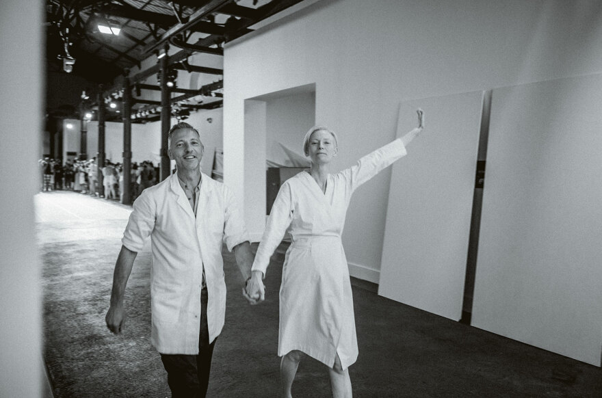 24 ώρες με την Τίλντα Σουίντον στην Αθήνα