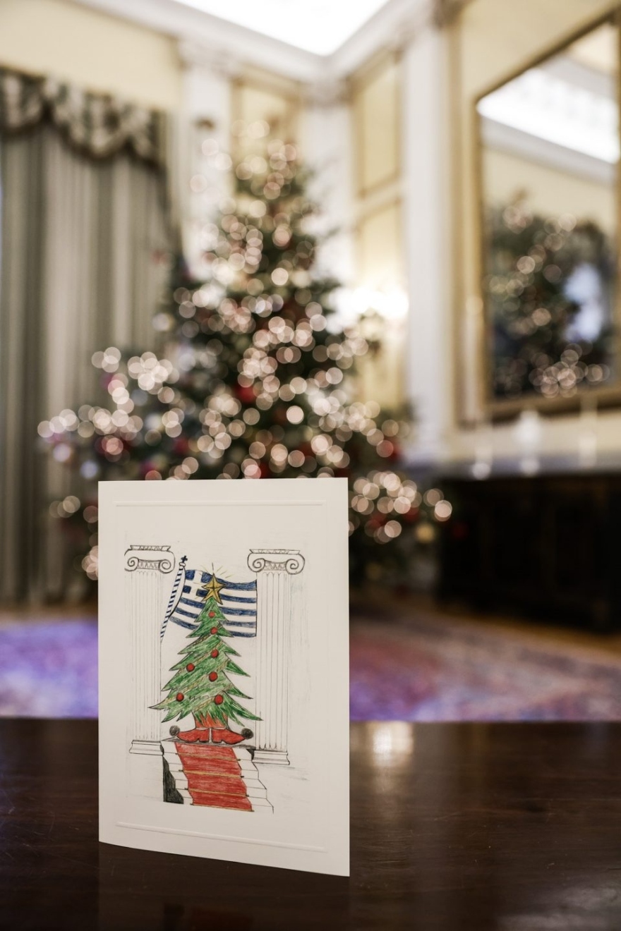 Κατερίνα Σακελλαροπούλου: Μαθητές ακριτικών περιοχών ζωγράφισαν τις χριστουγεννιάτικες κάρτες της