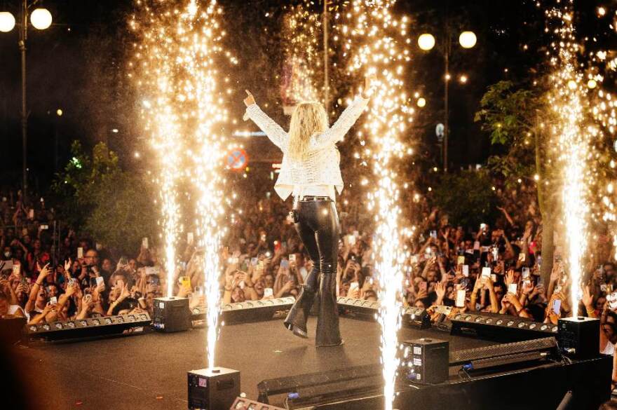 Παραμονή Χριστουγέννων με την Άννα Βίσση