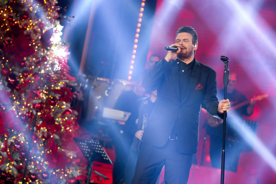 Σπίτι με το Mega: Καλεσμένος την Παραμονή των Χριστουγέννων ο Πάνος Κιάμος