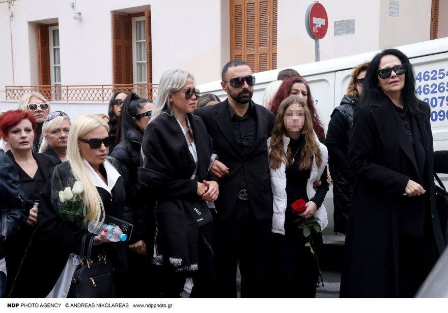  Νίκος Φλωρινιώτης: Θρήνος στο τελευταίο «αντίο» - Δείτε φωτογραφίες