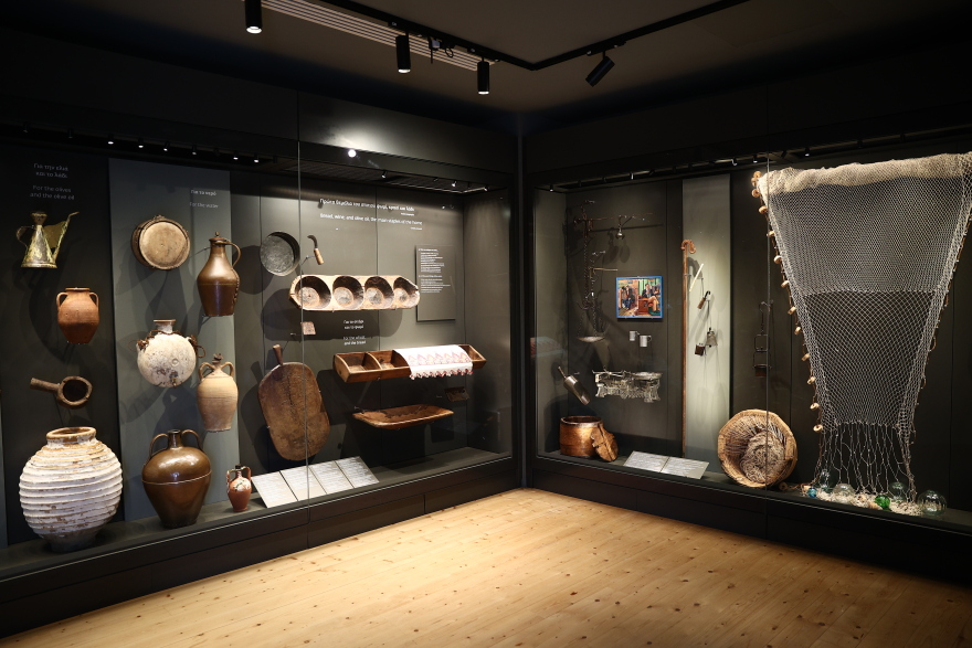 Στην Πλάκα το Μουσείο Νεότερου Πολιτισμού - Δείτε φωτογραφίες