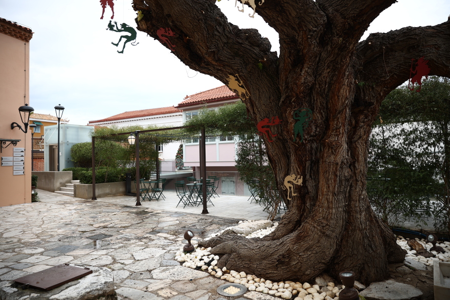 Στην Πλάκα το Μουσείο Νεότερου Πολιτισμού - Δείτε φωτογραφίες