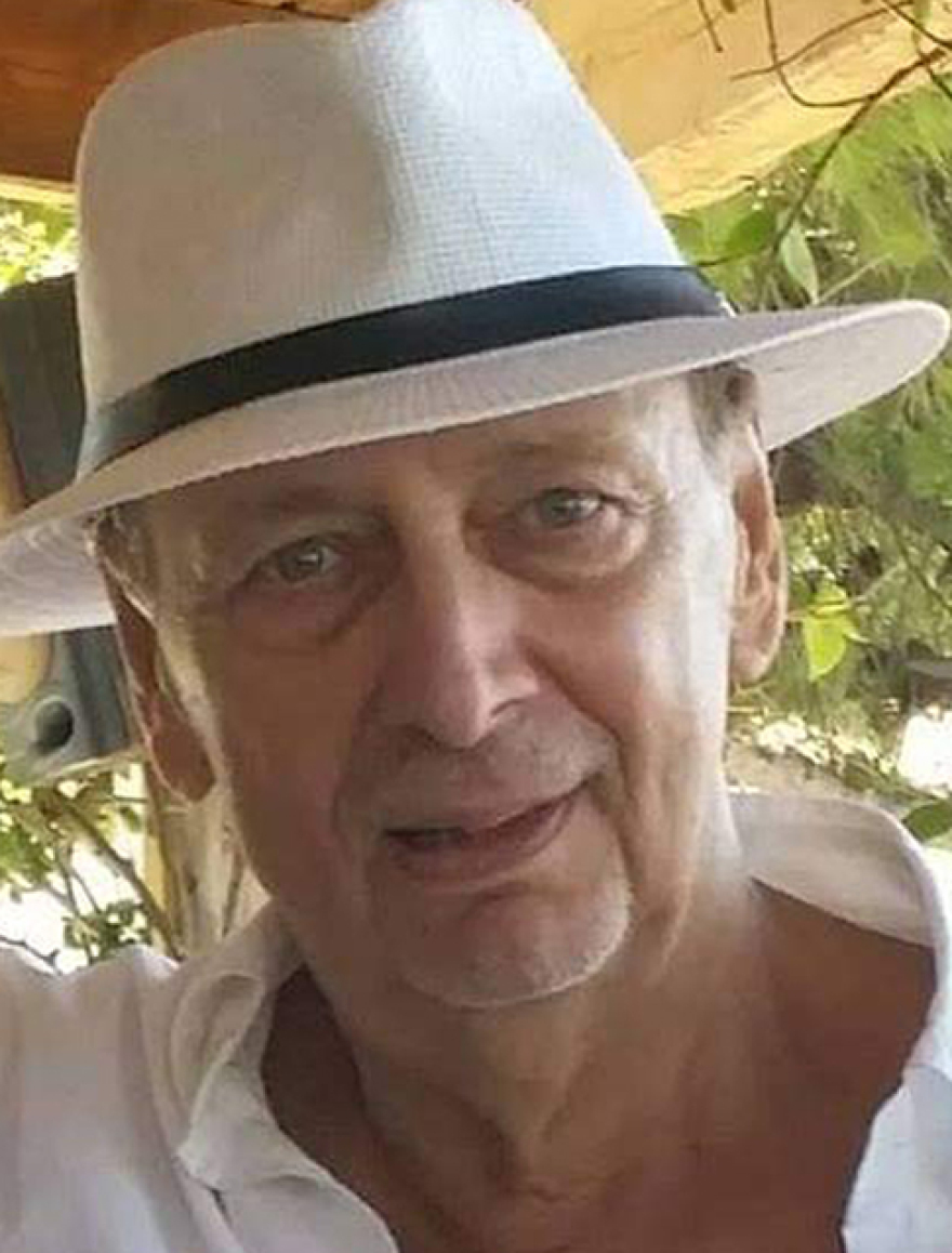 Φρίκη δίχως τέλος στα Καλύβια - Έσπασε το μαχαίρι από το μένος των χτυπημάτων του 16χρονου στον πατέρα του