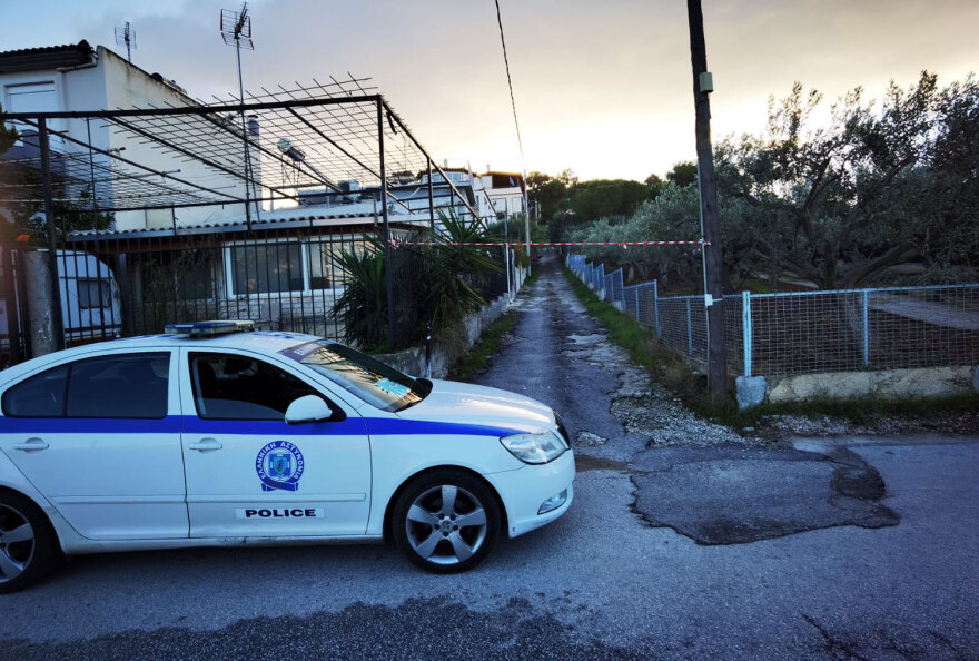 Έγκλημα στα Καλύβια: Τσακώνονταν συνέχεια, λένε κάτοικοι της περιοχής - Το τελευταίο τηλεφώνημα
