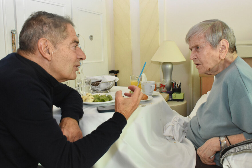 Αρβελέρ στον Δανίκα: Ο Ανδρόνικος έκανε λάθος, έχω πέντε ευρήματα ότι ο Μέγας Αλέξανδρος ετάφη στη Βεργίνα