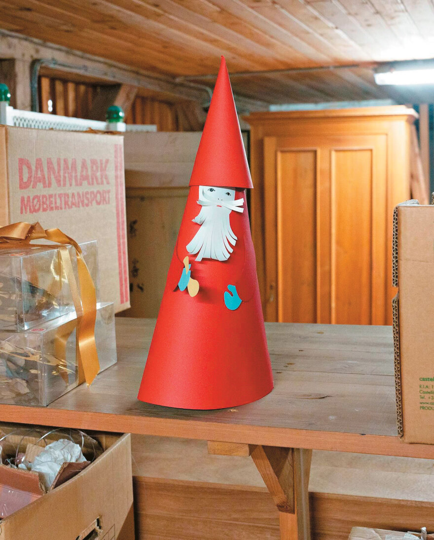 Οι βασιλικές καρτ ποστάλ έχουν...  ιστορίες