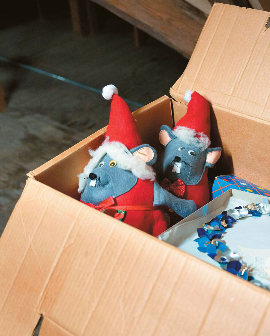 Οι βασιλικές καρτ ποστάλ έχουν...  ιστορίες