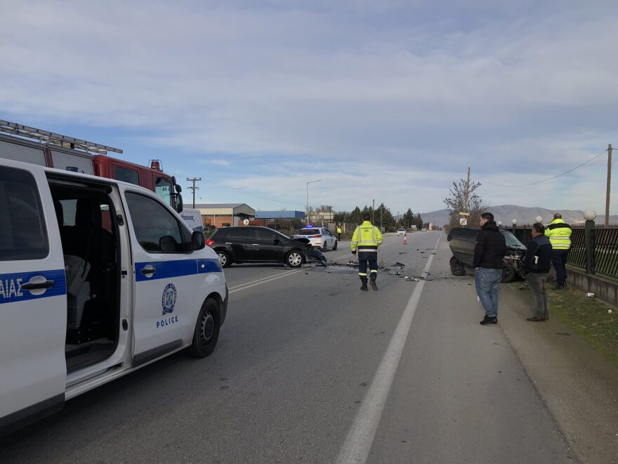 Φριχτό τροχαίο έξω από τη Λάρισα - Νεκρός 22χρονος, τραυματίστηκε 25χρονος 