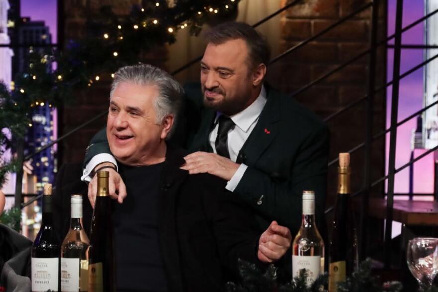 Παραμονή Χριστουγέννων με τον Χρήστο Φερεντίνο στον ΣΚΑΪ - Οι λαμπεροί καλεσμένοι