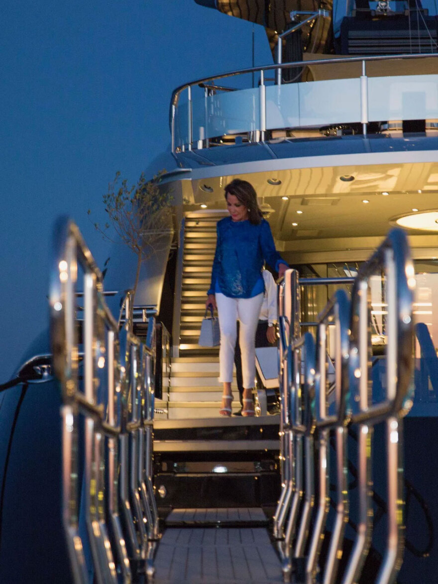 Alfa Nero: «Κόλλησε» στην Καραϊβική το πρώην mega yacht της Γιάννας Αγγελοπούλου