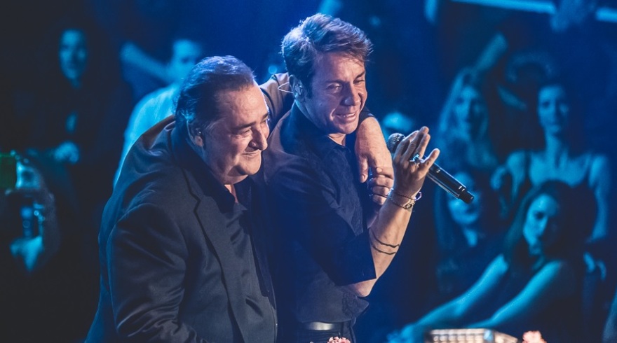 Βασίλης Καρράς: Άγνωστες στιγμές από τη ζωή του πιο αυθεντικού λαϊκού τραγουδιστή της γενιάς του