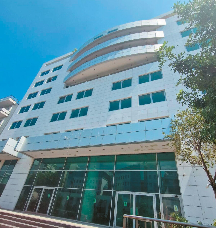 Πλειστηριασμοί το 2024: Ποιοι εφοπλιστές, επιχειρηματίες και ξενοδόχοι χάνουν τα ακίνητά τους