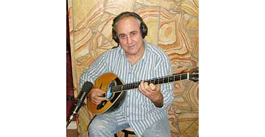 Η άλλη πλευρά ενός μεγάλου λαϊκού ερμηνευτή: Ο Βασίλης Καρράς είχε γράψει στίχους και μουσική για 150 τραγούδια