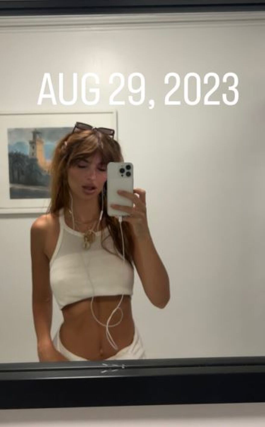 Έμιλι Ραταϊκόφσκι: «Θυμάται» τις καλύτερες και πιο σέξι στιγμές της από το 2023 - Δείτε φωτογραφίες