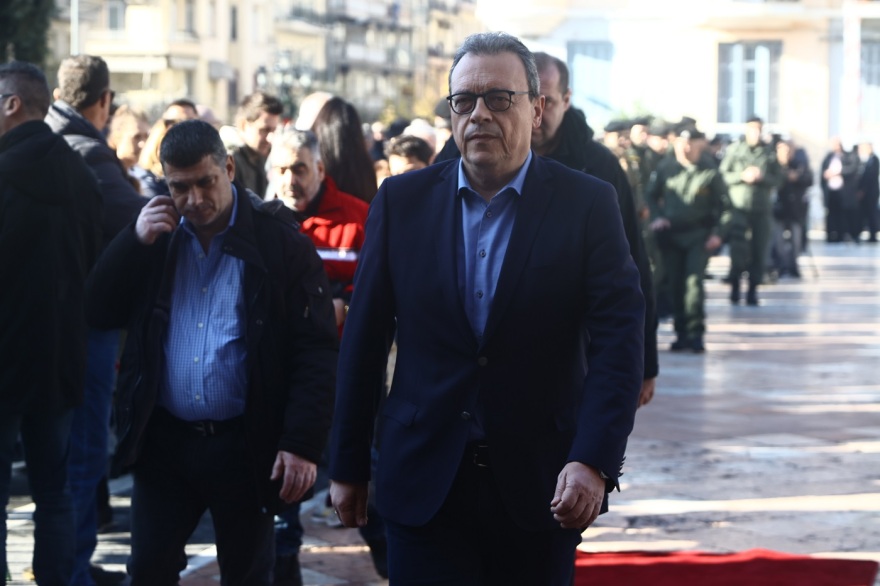 Γιώργος Λυγγερίδης - Θρήνος στην κηδεία του: «Αθάνατος» φώναξαν στην ταφή του (Βίντεο και φωτογραφίες)